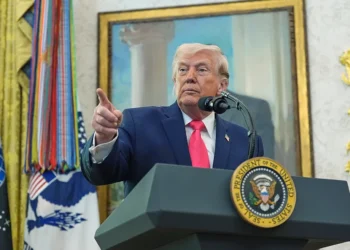 Trump İran’a yönelik saldırıları tekrar ertelediğini duyurdu