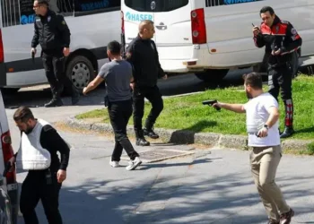 Sıcak gelişme: İsrail Başkonsolosluğu önünde çatışma çıktı