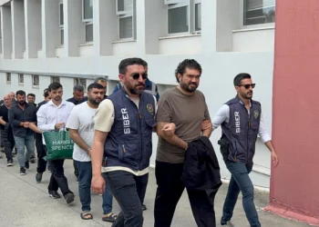 Yasa dışı bahis operasyonu kapsamında tutuklanan Rasim Ozan Kütahyalı’nın avukatı: “Müvekkilim parayla oynamayı seviyor”