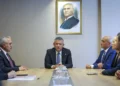Özgür Özel, YENİ Parti Belediye Başkanına AKP’ye geçmesi için baskı yapıldığını anlattı
